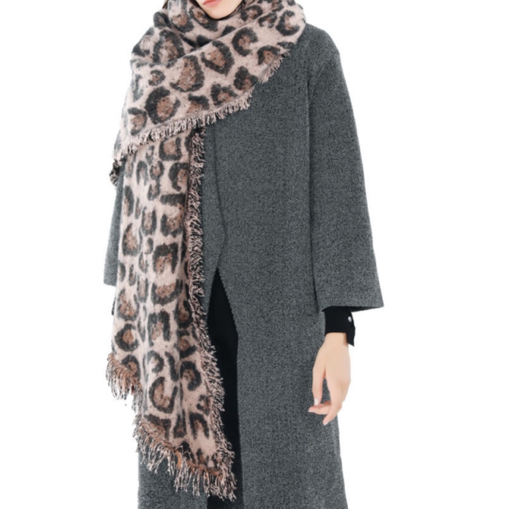 Large wrap/ scarf